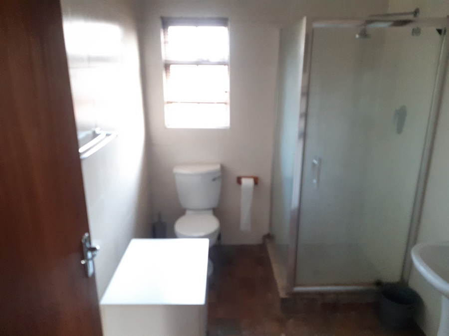 2 Bedroom Property for Sale in Kannoniers Park North West